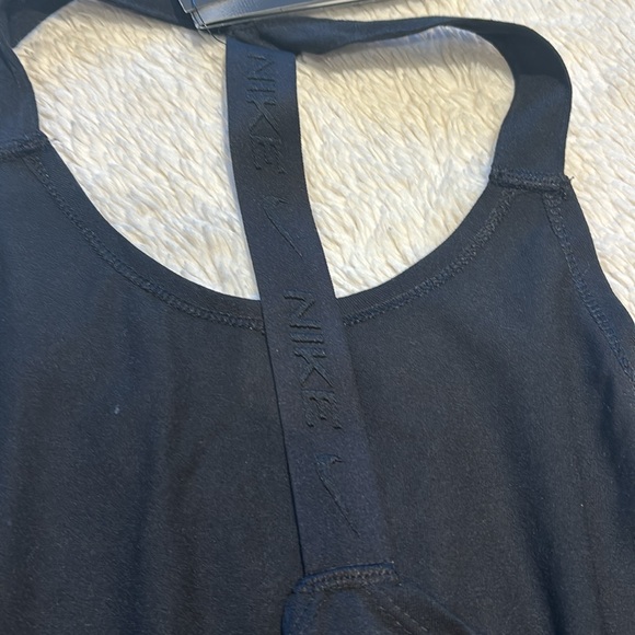 Brand new Nike tank top size small - Picture 4 of 6
